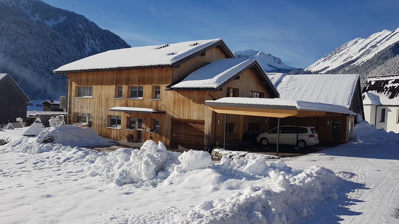 ホテル Haus Sonnseite Au (Vorarlberg) エクステリア 写真