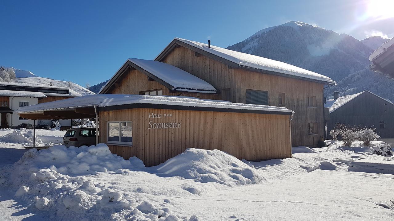 ホテル Haus Sonnseite Au (Vorarlberg) エクステリア 写真