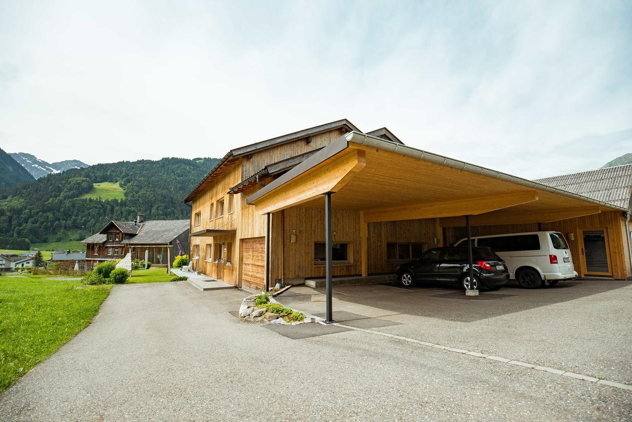 ホテル Haus Sonnseite Au (Vorarlberg) エクステリア 写真